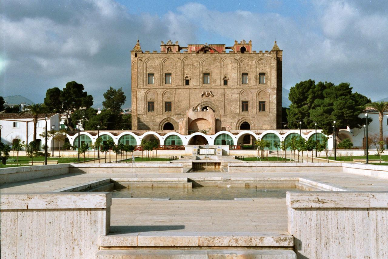 Palermo Gallery Exteriör bild